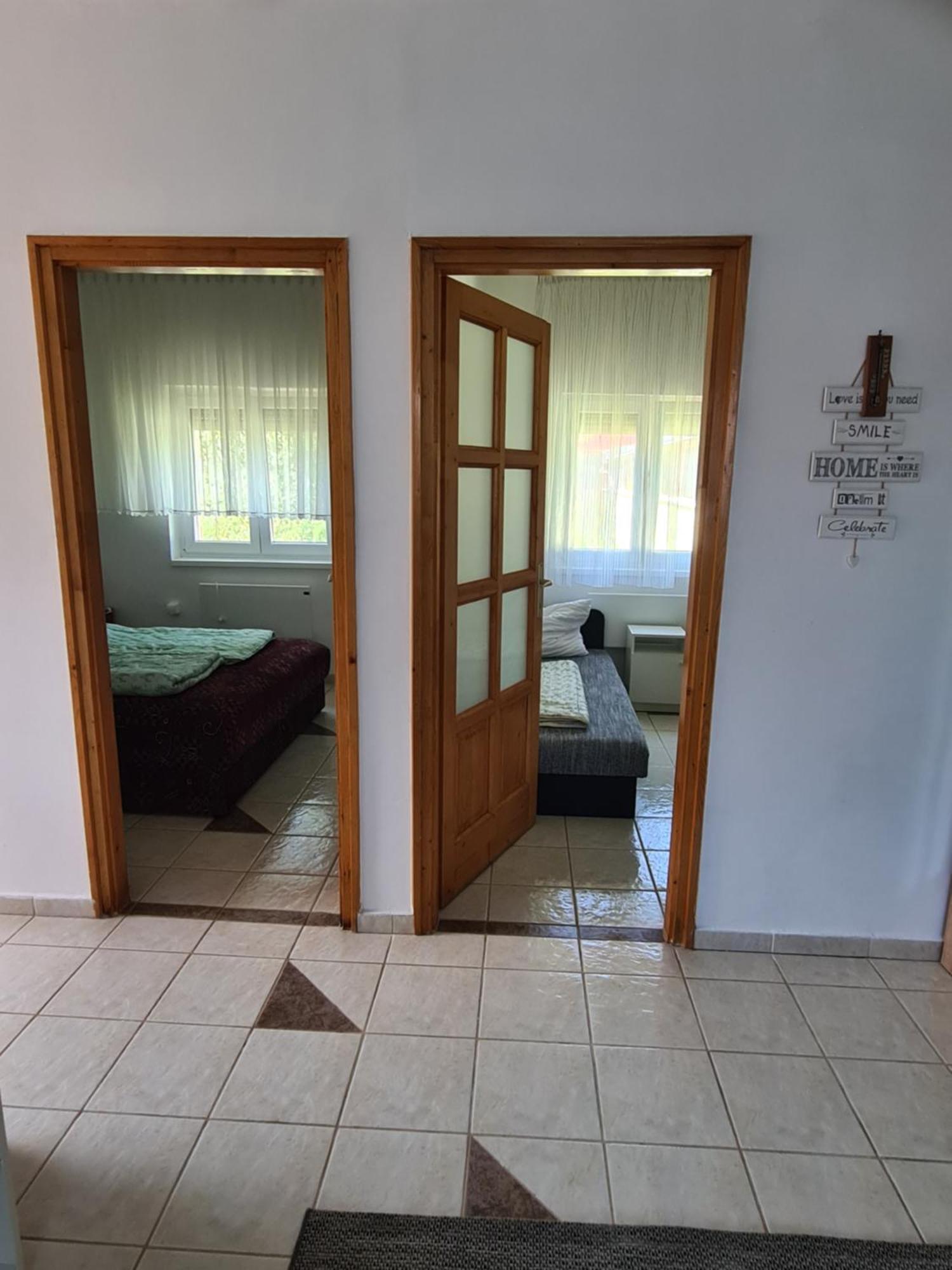 Zseki Apartman Hajdúszoboszló Екстериор снимка