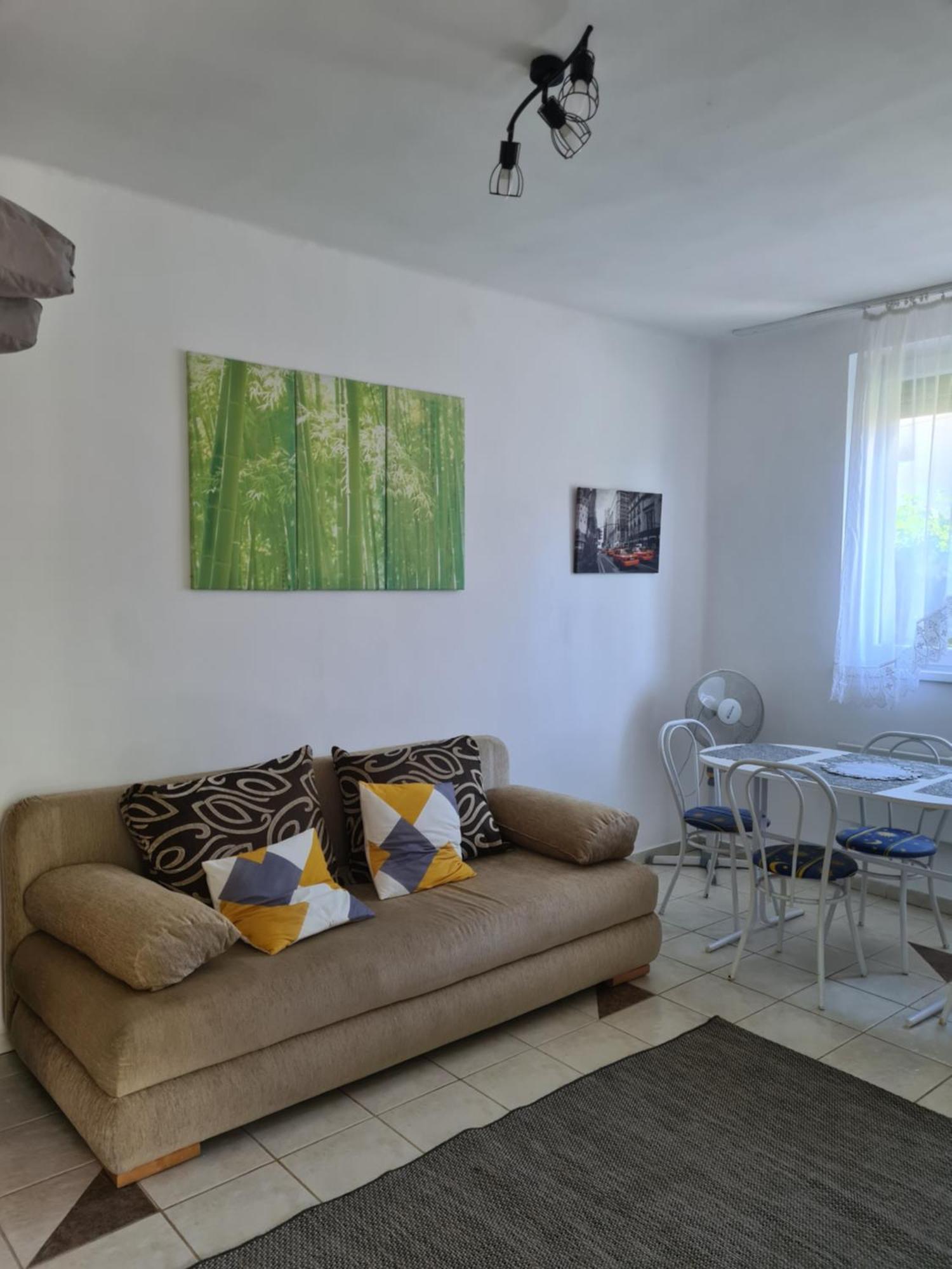 Zseki Apartman Hajdúszoboszló Екстериор снимка